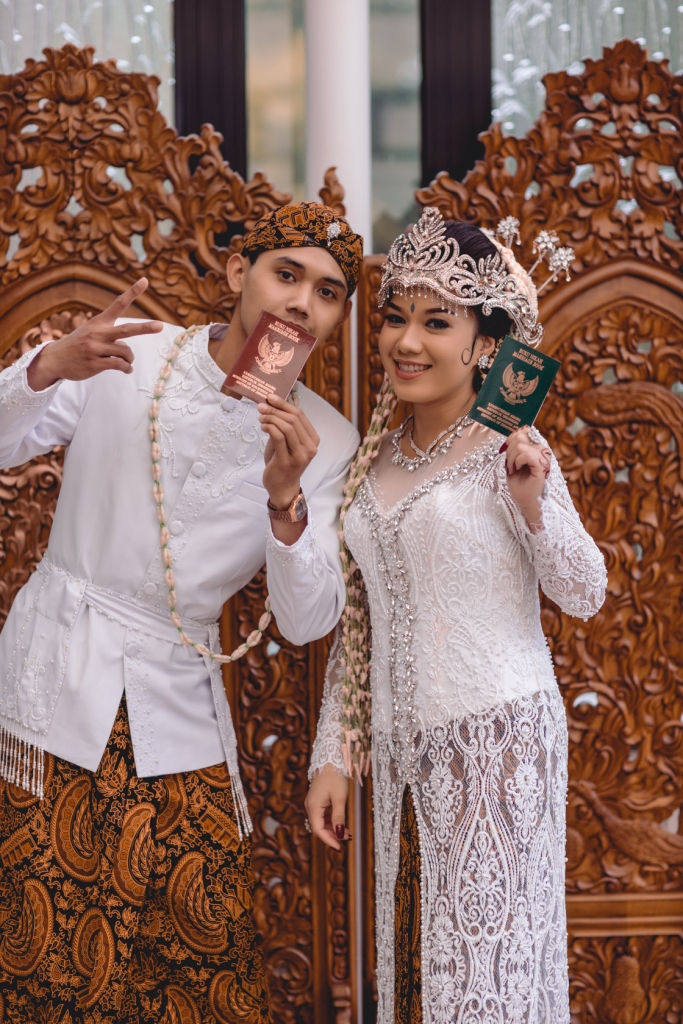 Zaki & Sari Zaki & Sari